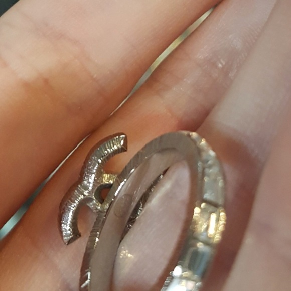 ***SOLD***Chanel Crystal Ring - Picture 2 of 4